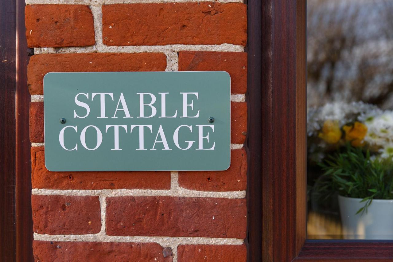 Anvil&Stable Cottages Felbrigg Esterno foto