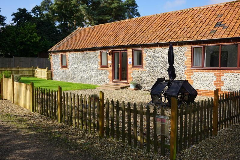 Anvil&Stable Cottages Felbrigg Esterno foto